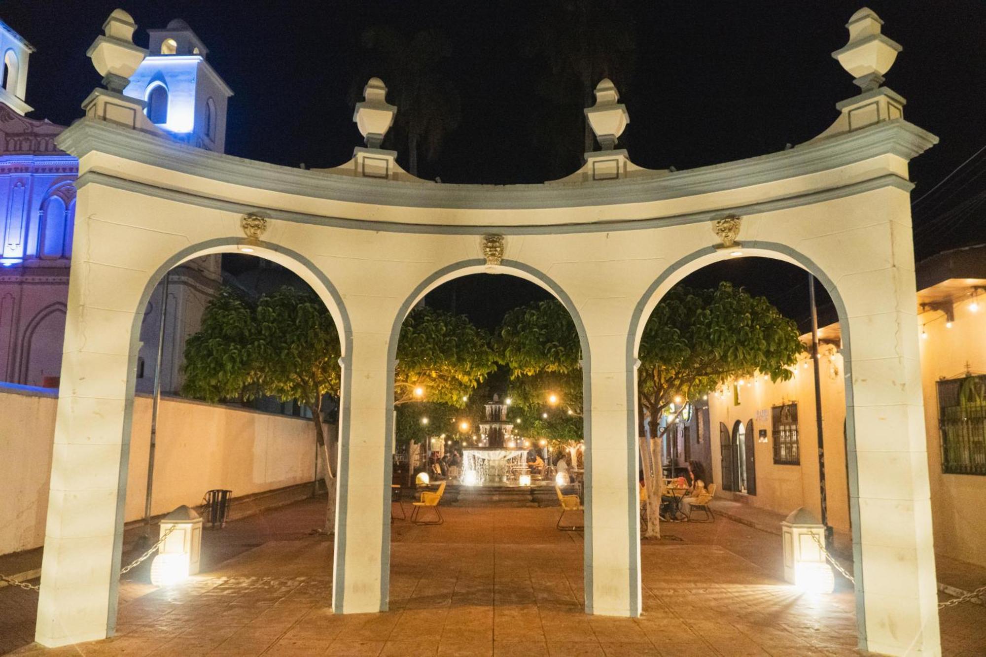La Casa De Mamapan Hotel Colonial Ahuachapan ภายนอก รูปภาพ