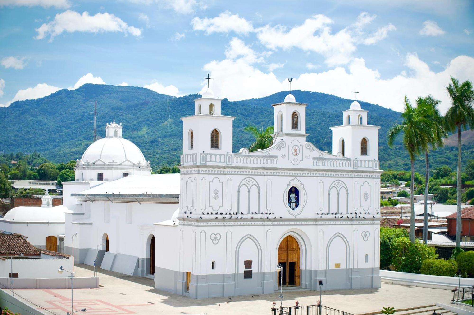 La Casa De Mamapan Hotel Colonial Ahuachapan ภายนอก รูปภาพ